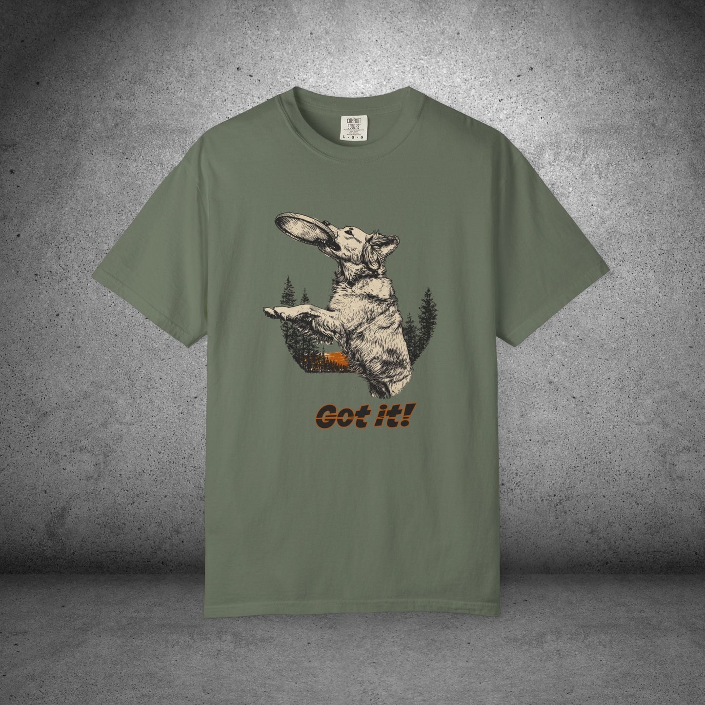 Frisbee Dog Comfort Colors Tee - Jumping Dog Frisbee Sport Graphic Shirt, Gift for Dog Dads - FlooredByArt