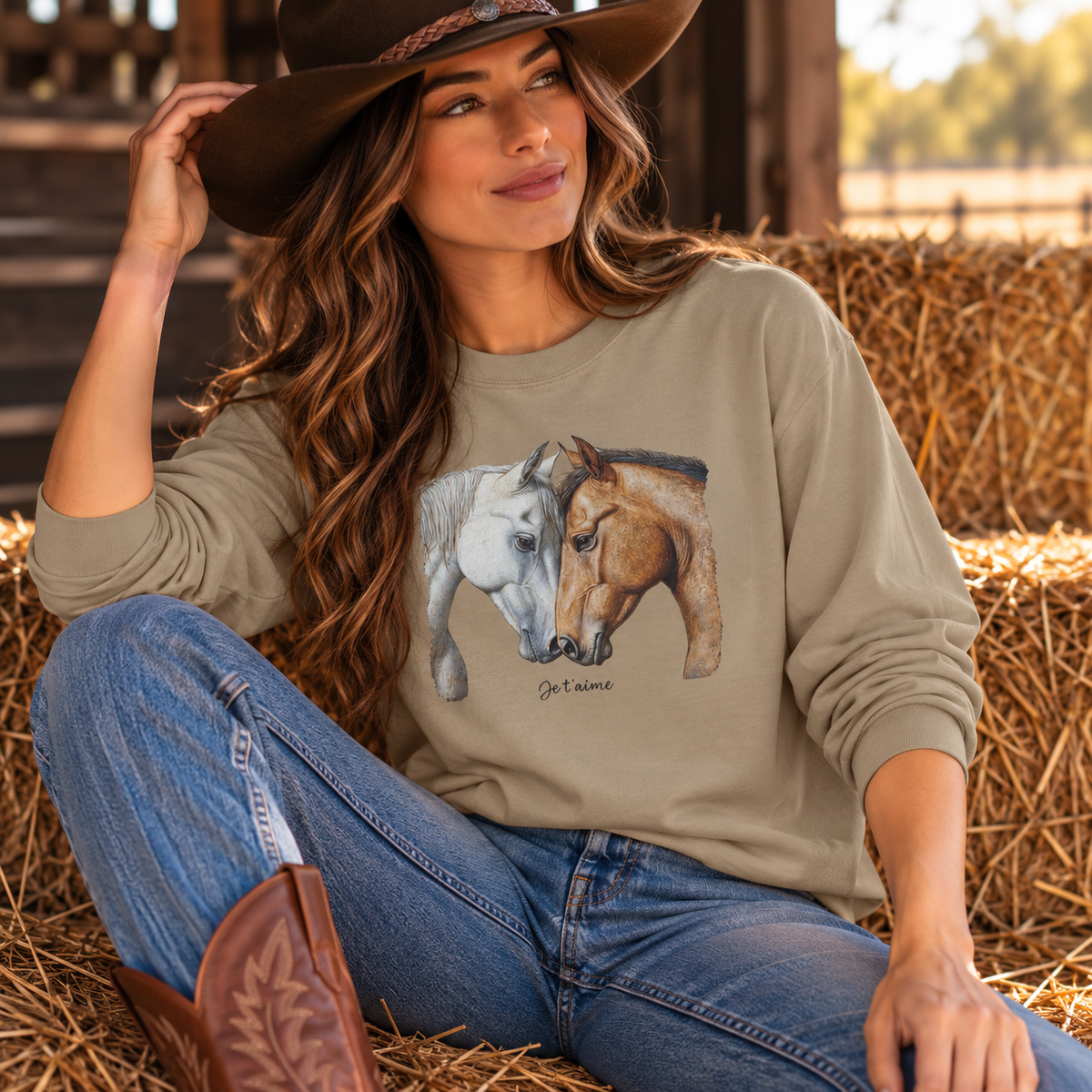Je t’aime Horse Long Sleeve Shirt – Comfort Colors Equestrian Tee
