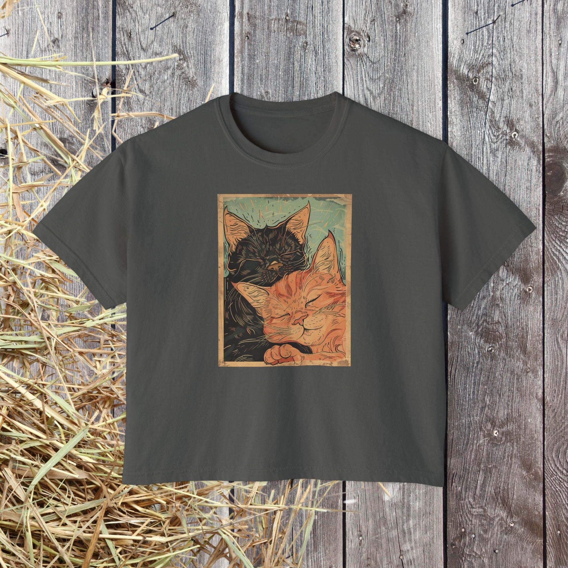 Sleeping Cats Crop Top T-Shirt – Vintage Deco Cat Art on Comfort Colors Tee for Cat Lovers - FlooredByArt