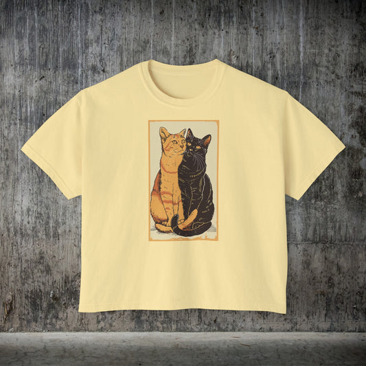 Vintage Style Pair of Cats on Crop T-shirt, Cute Black and Tabby Cat Shirt - FlooredByArt